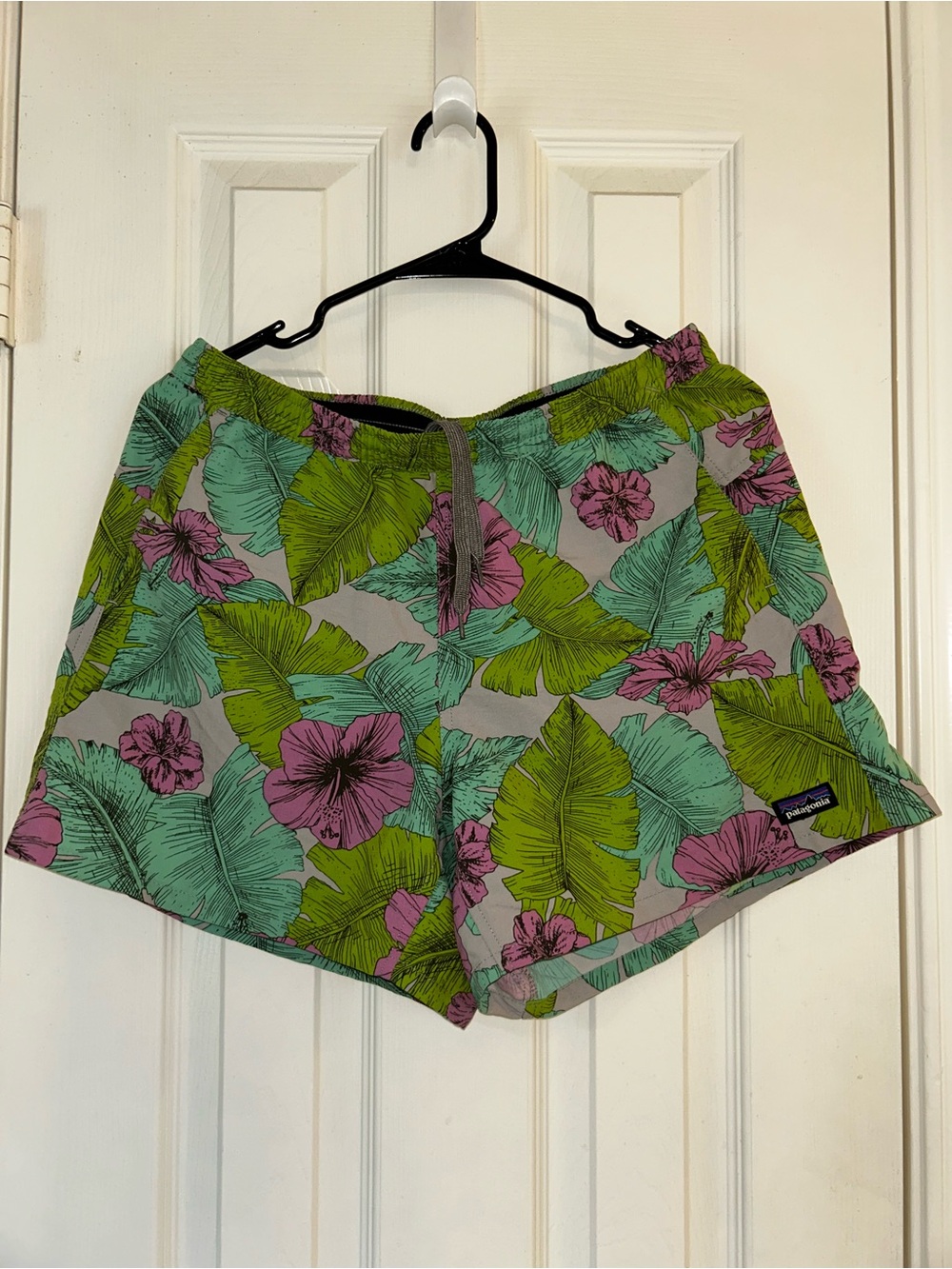 NWOT Patagonia Floral Print Pull-On Shorts Women's Size Medium Baggies 5” Shorts